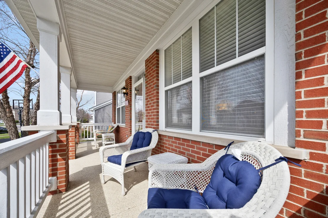 Photo of 566 Horizon Drive W