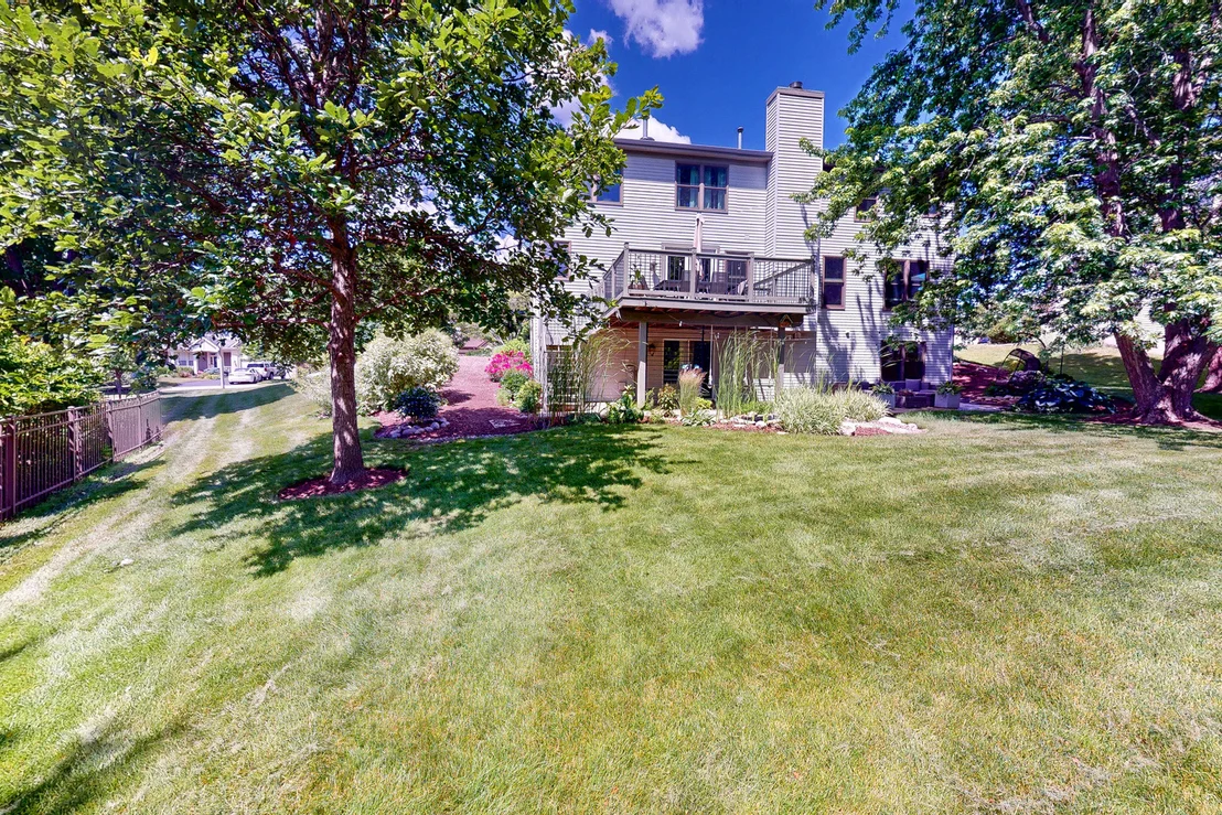 Photo of 845 Red Barn Lane