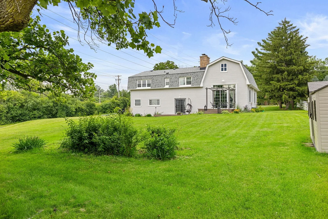 Photo of 2N330 Swift Road