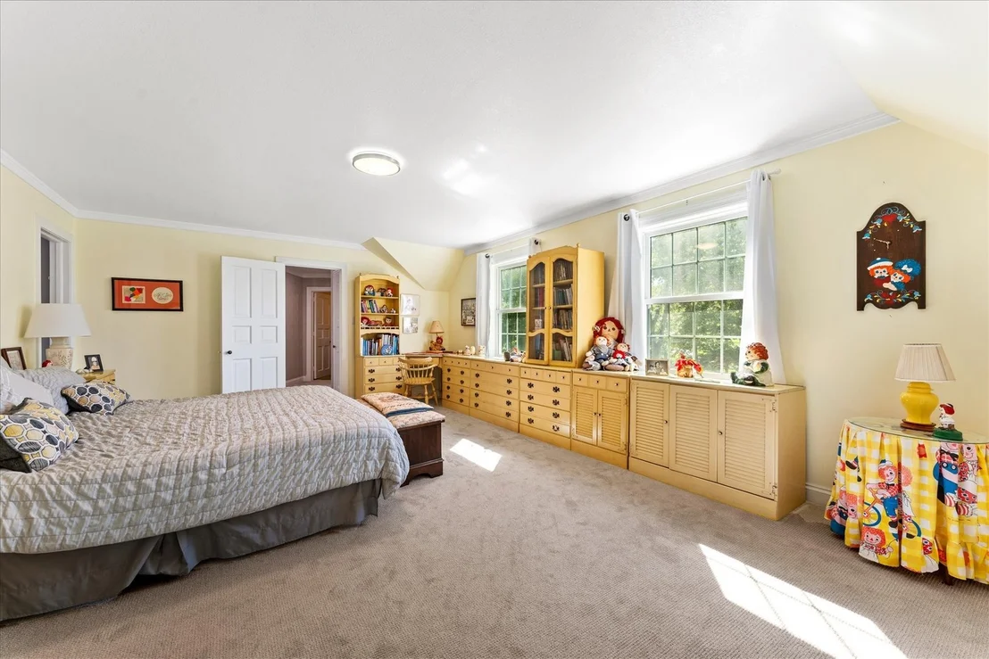 Photo of 27 Hickory Lane