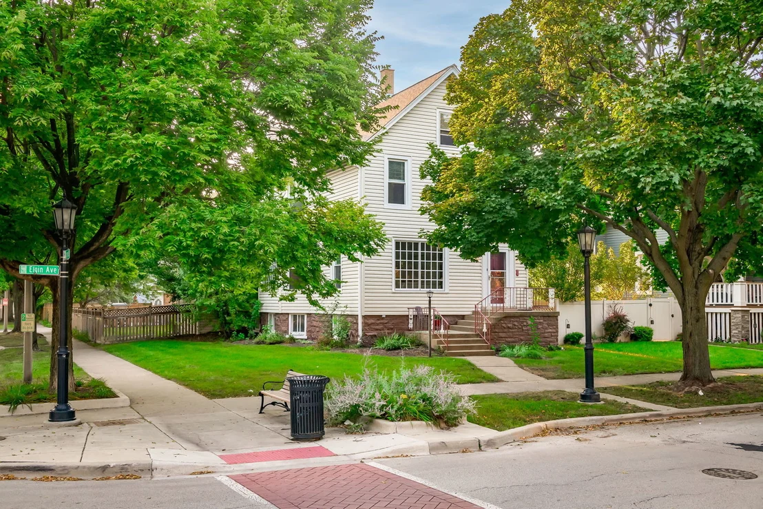 Photo of 245 Elgin Avenue