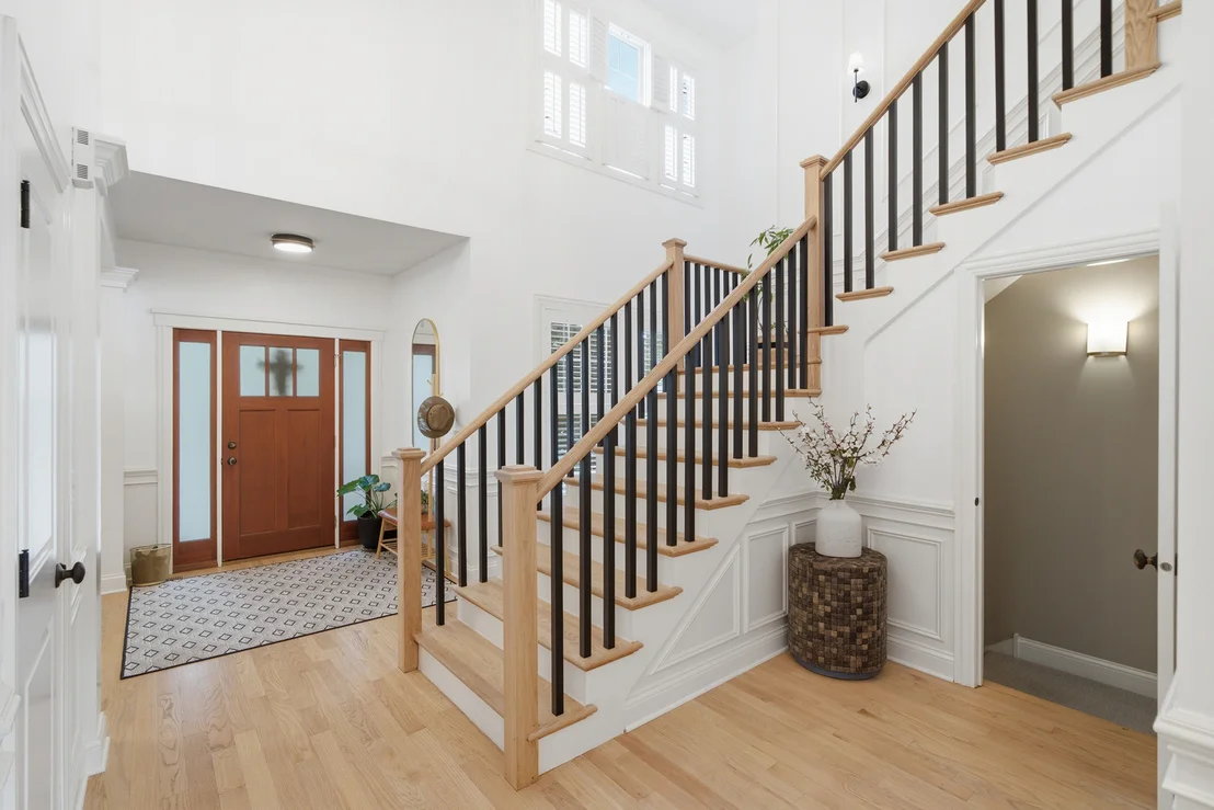 Photo of 899 Edgewood Drive