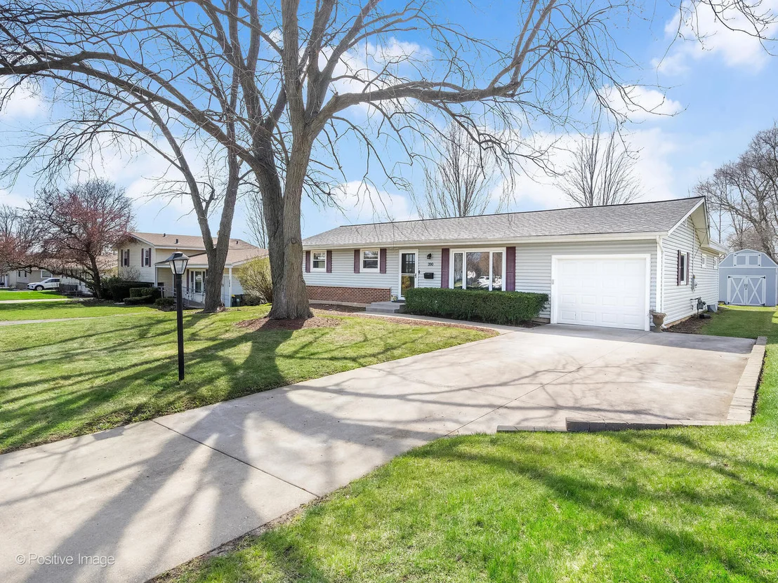 Photo of 390 Arrowhead Trail