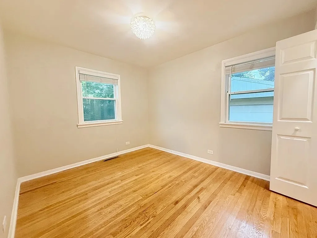 Photo of 1121 Olive Road