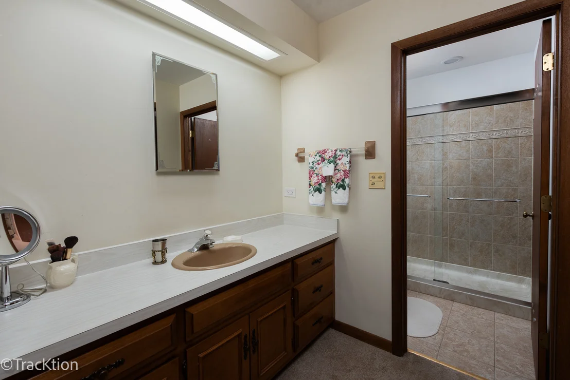 Photo of 1229 W Bauer Road