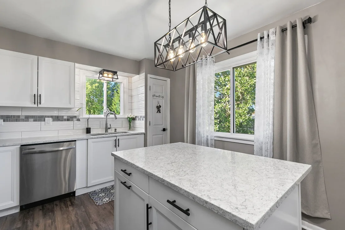 Photo of 17 Joslyn Drive