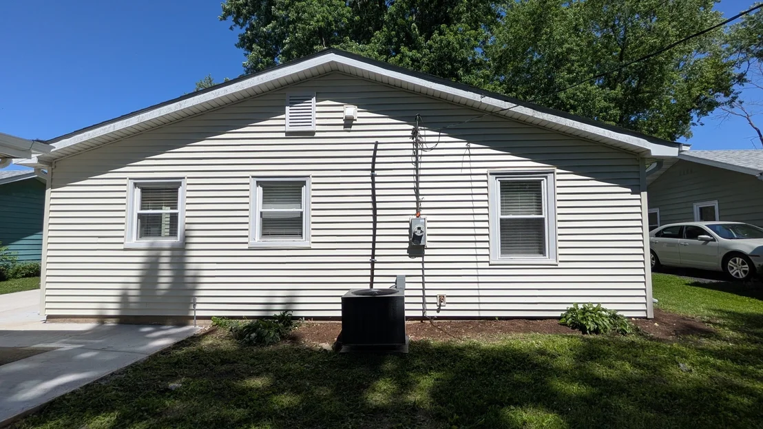 Photo of 527 Sehring Street
