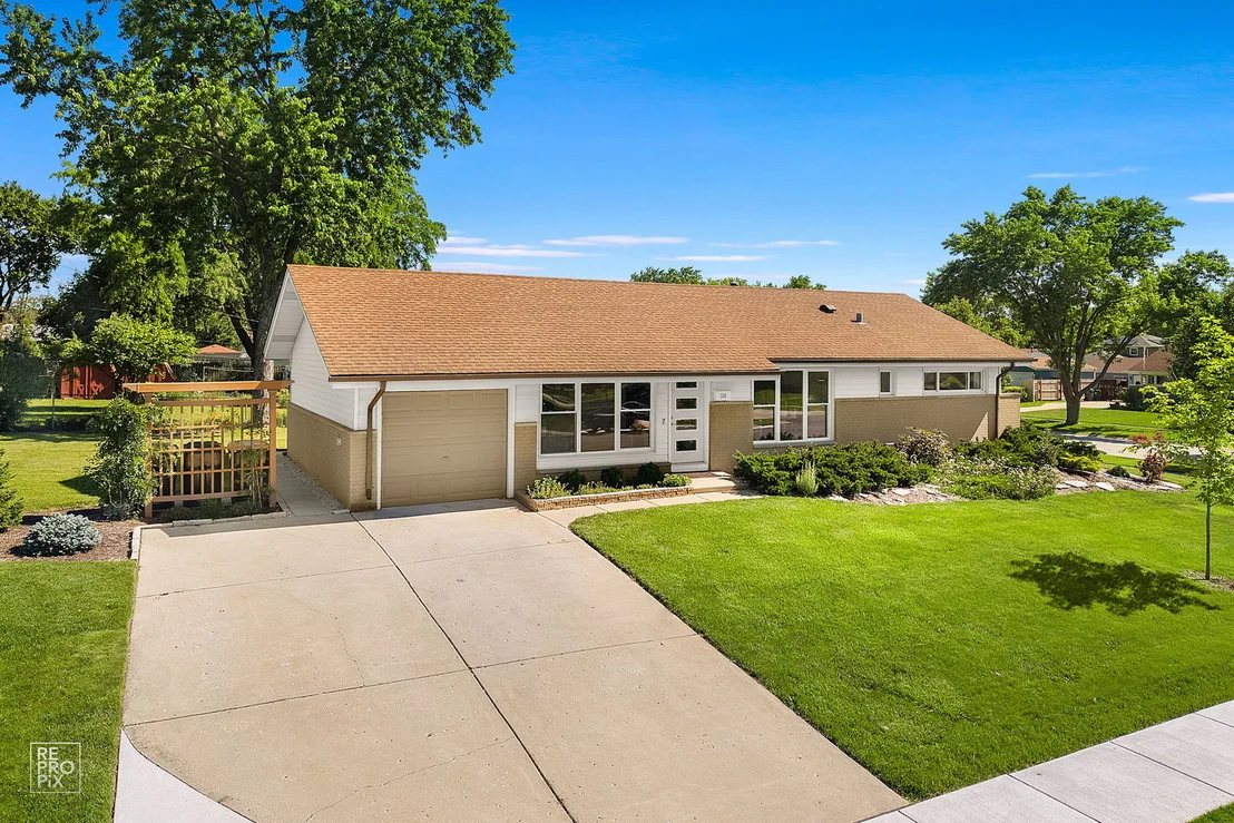 Photo of 580 NEWARK Lane