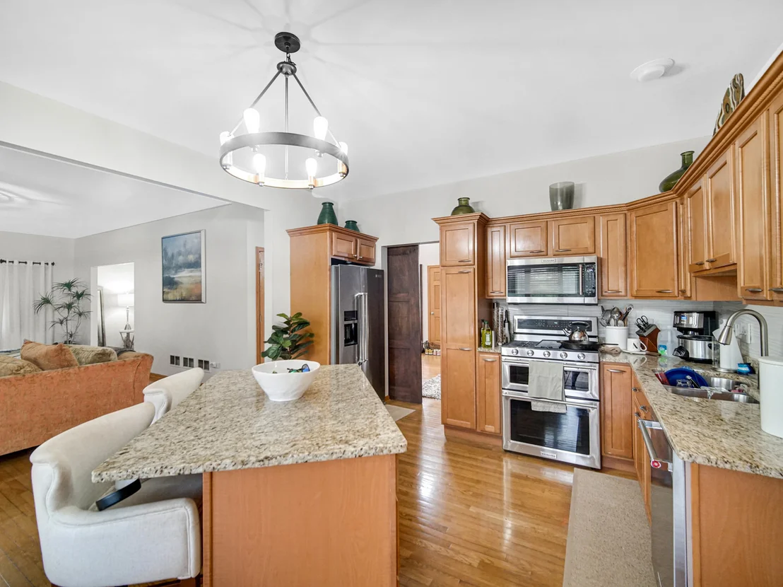 Photo of 23030 Lakeview Estates Boulevard