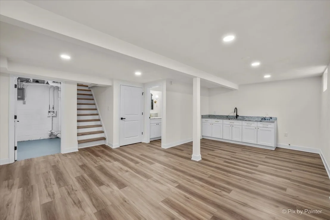 Photo of 1245 W Violet Street