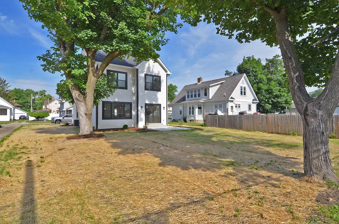 Photo of 414 2nd Avenue