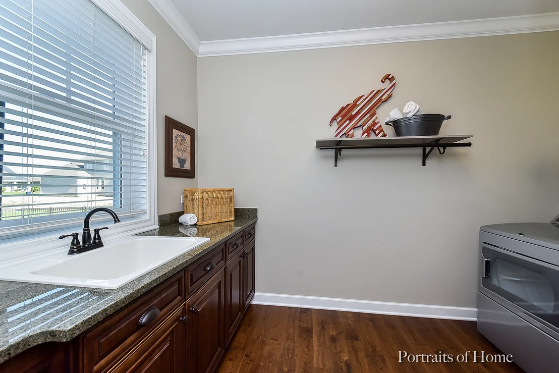 Photo of 1368 Independence Avenue