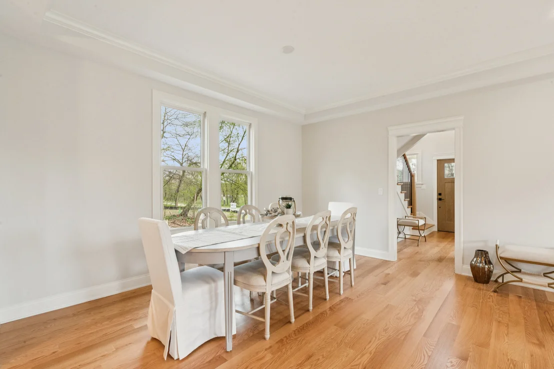 Photo of 885 Geneva Road