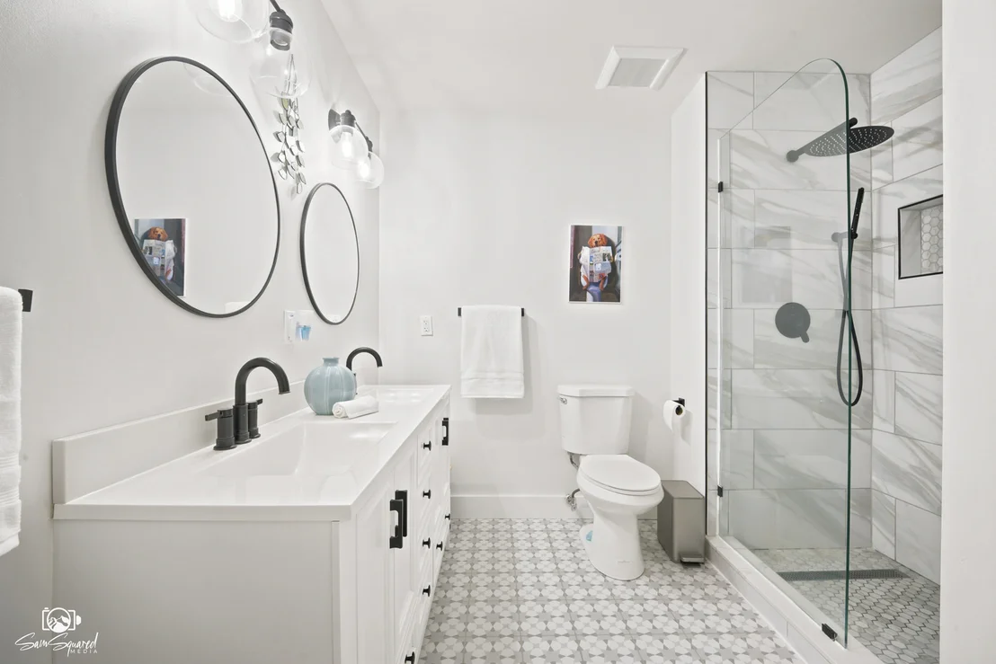 Photo of 11S528 Book Road
