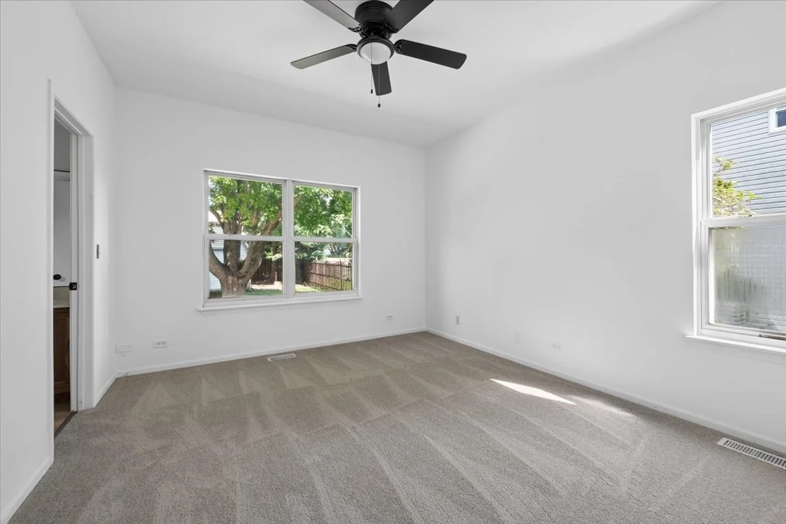 Photo of 415 Juniper Drive