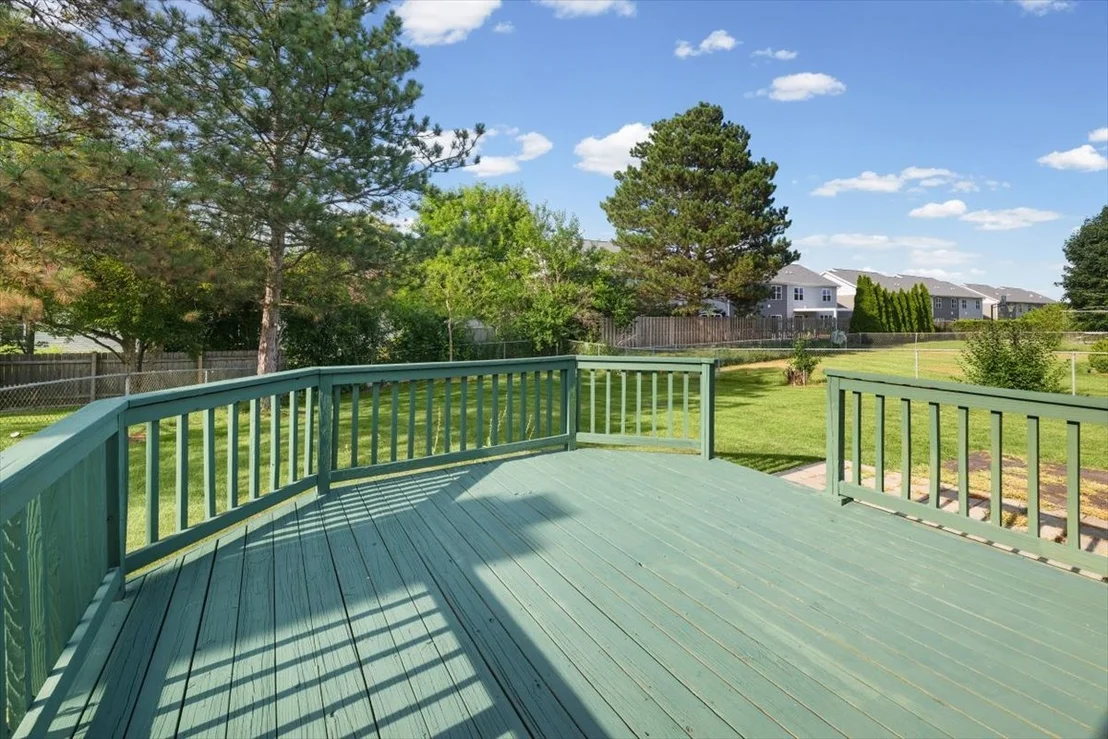 Photo of 410 Thompson Boulevard