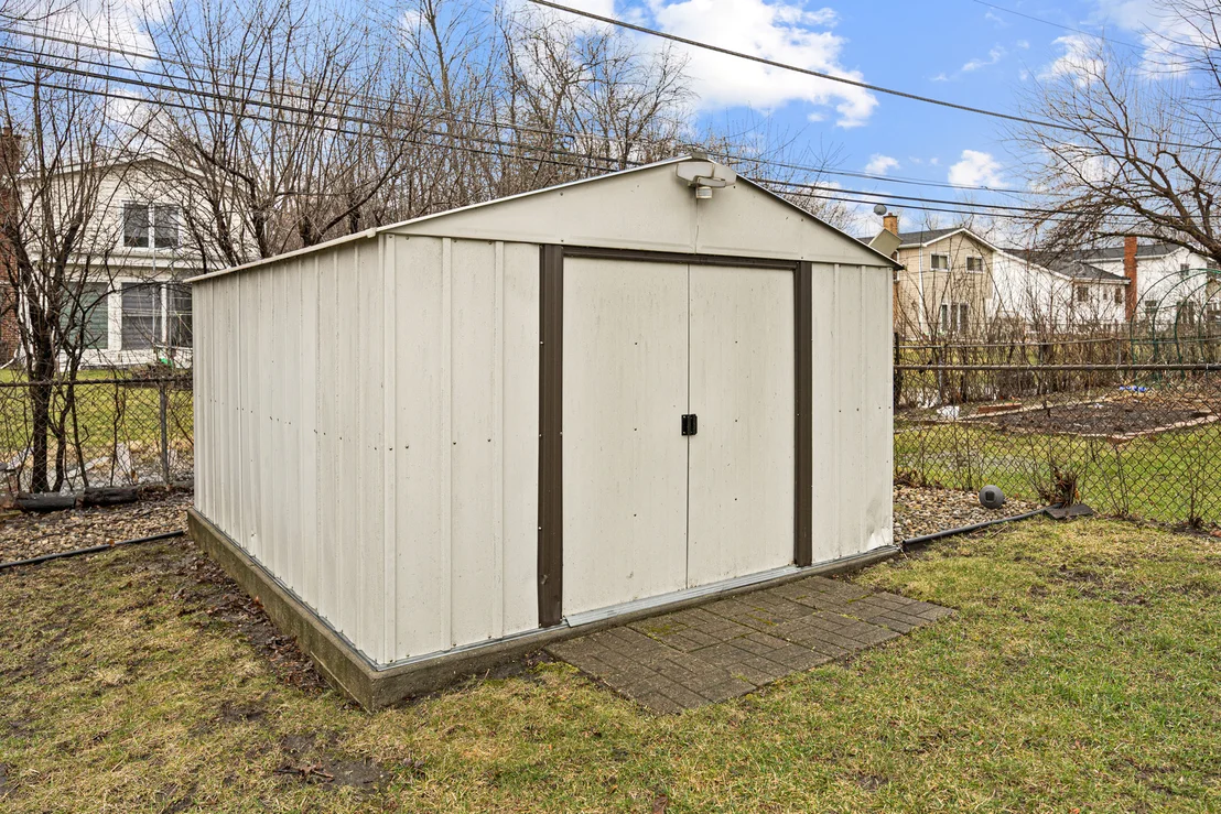 Photo of 1811 AZALEA Lane