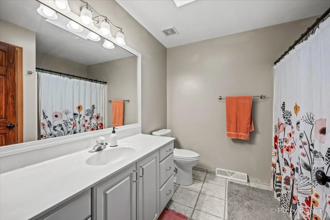 Photo of 7585 Derby Close