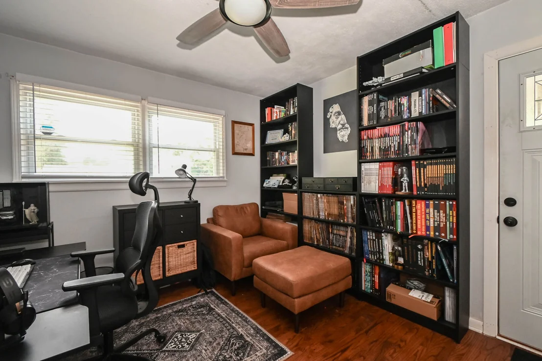 Photo of 35211 N Edgewater Lane