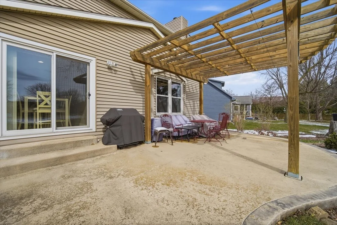 Photo of 211 Lake Shore Circle