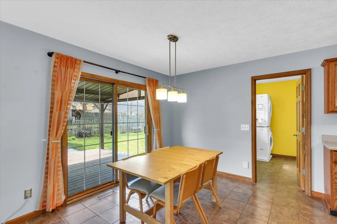 Photo of 2807 Willow Bend Road