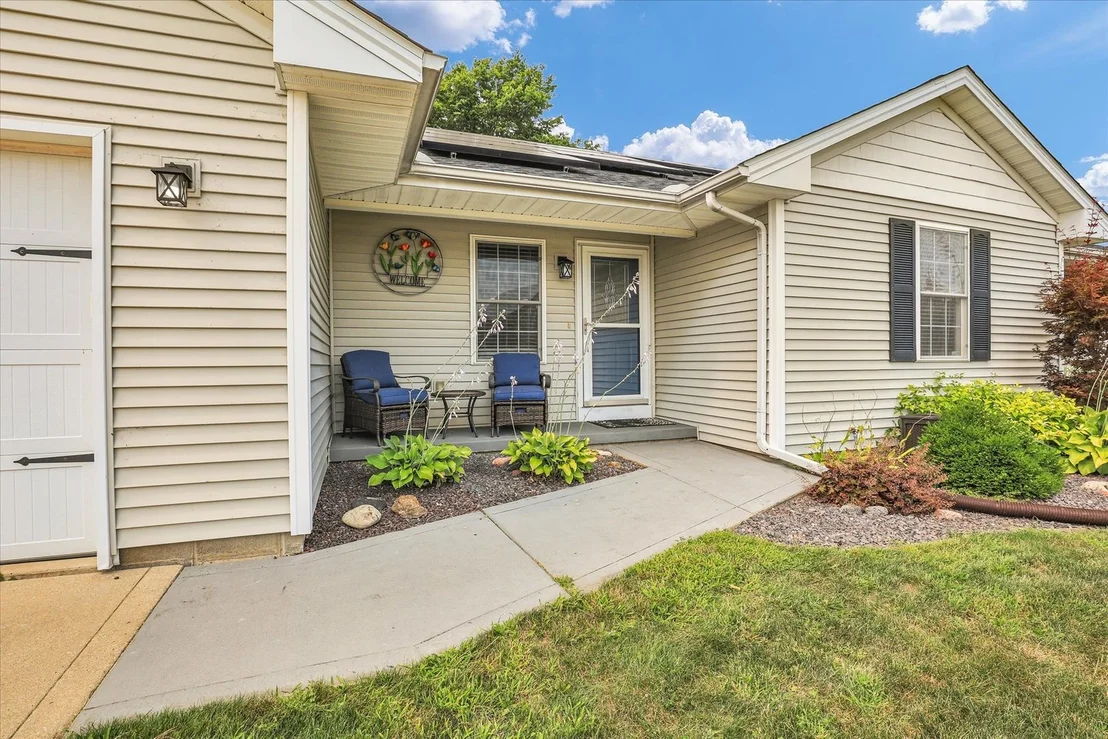 Photo of 2509 N Skyline Drive