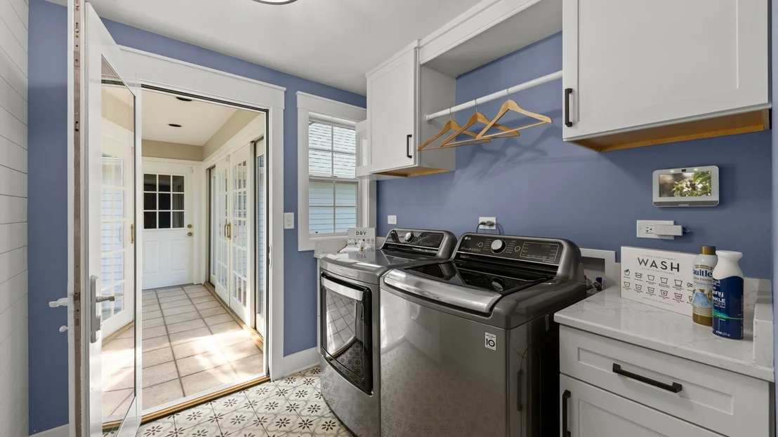 Photo of 3614 Wolf Road