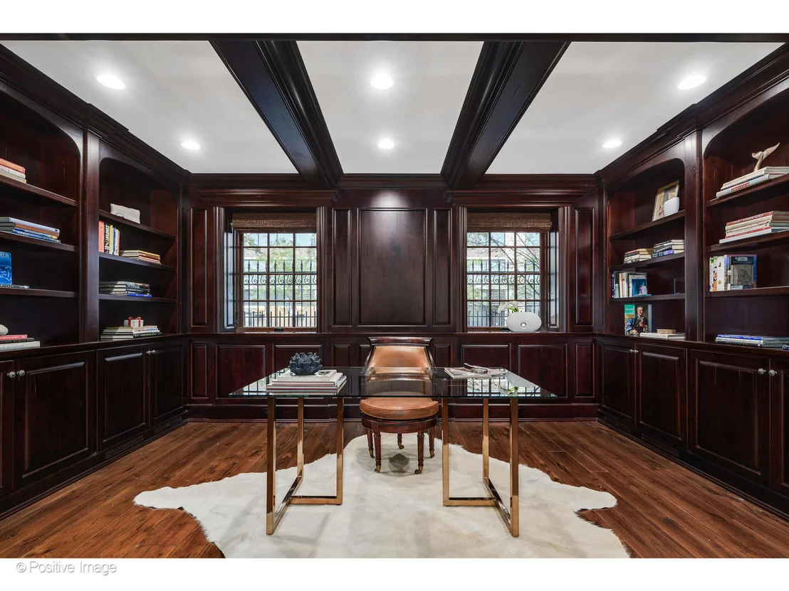 Photo of 446 W Huron Street