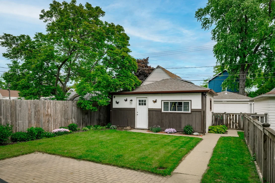 Photo of 1102 Marengo Avenue