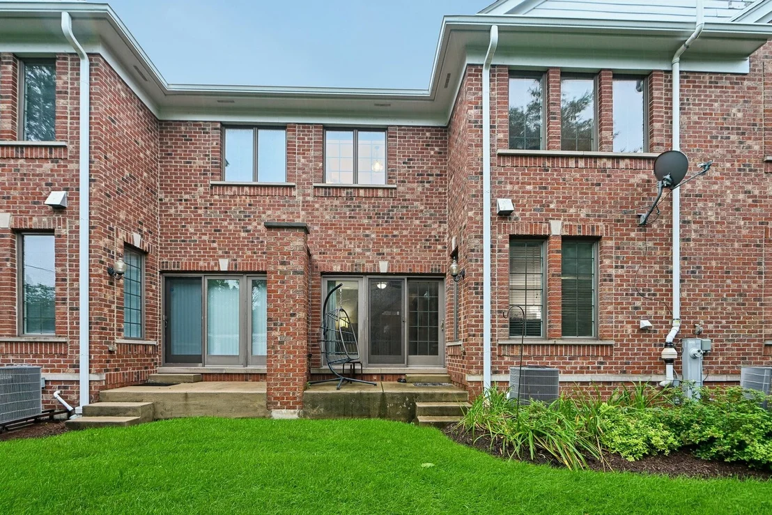 Photo of 343 Arbor Glen Boulevard