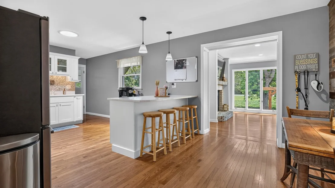 Photo of 1402 Maplewood Drive