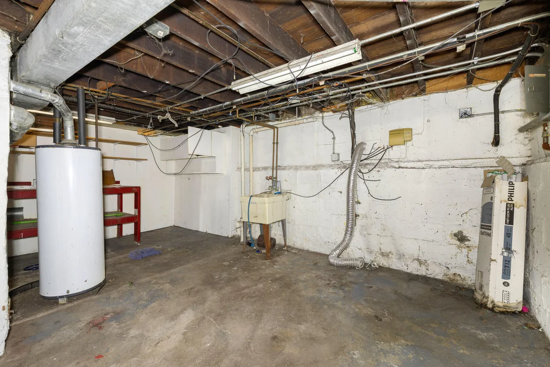 Photo of 13 W 37th Street