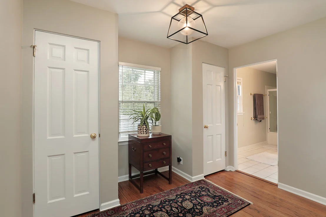 Photo of 1024 Old Elm Place
