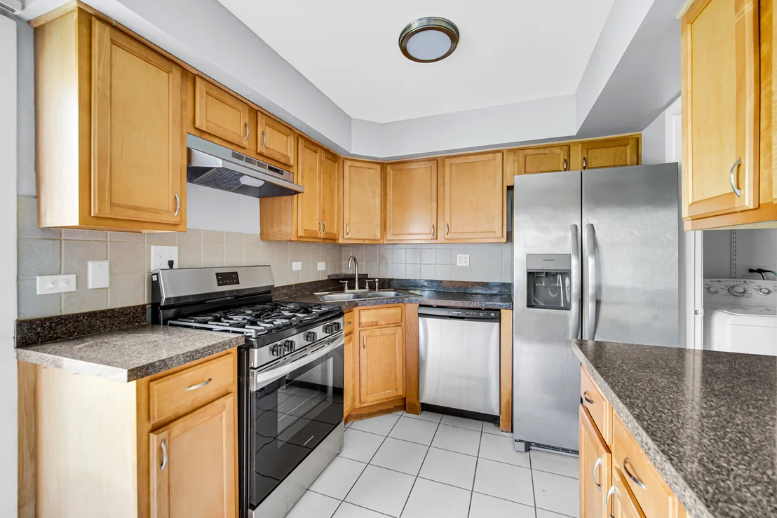Photo of Unit 0 at 1793 Queensbury Circle