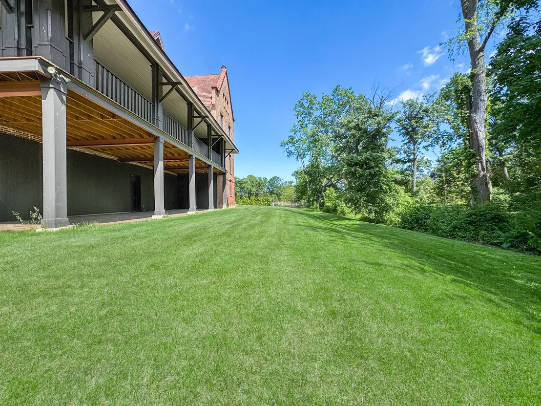 Photo of 141 Loretto Court