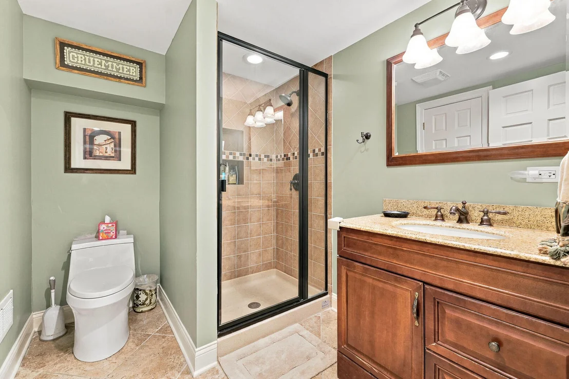Photo of 2068 N Butternut Lane