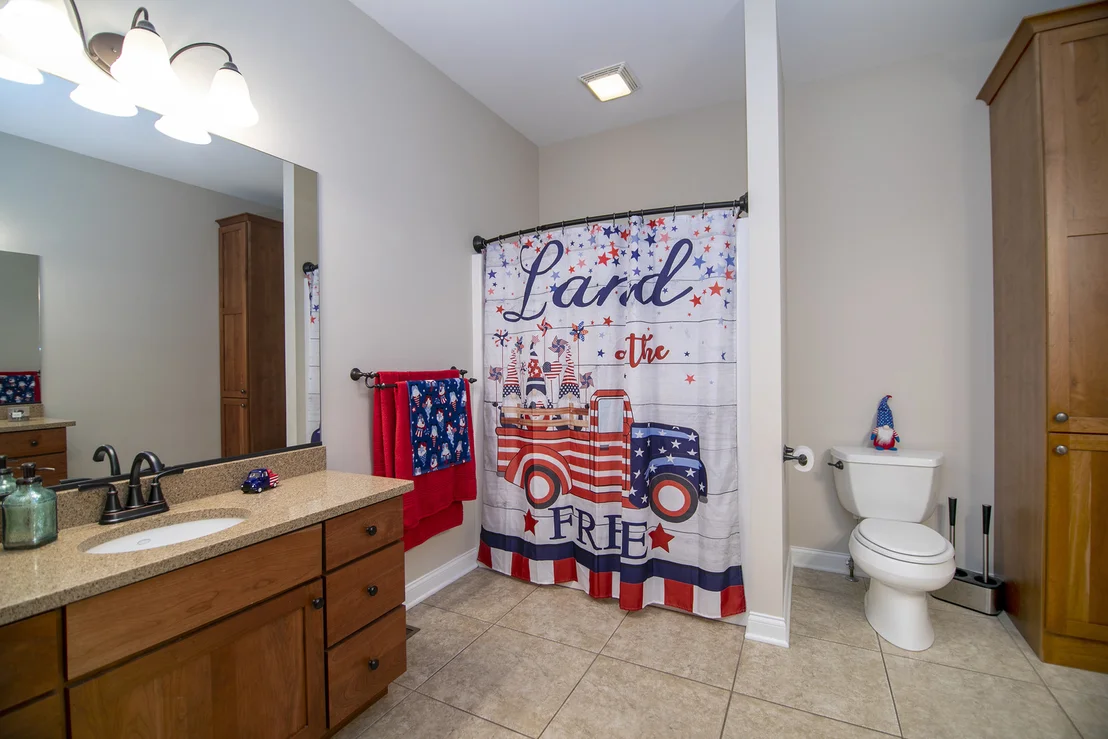 Photo of 549 Beach Avenue