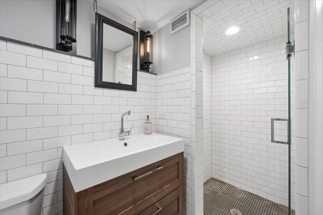 Photo of 712 Ingleside Place