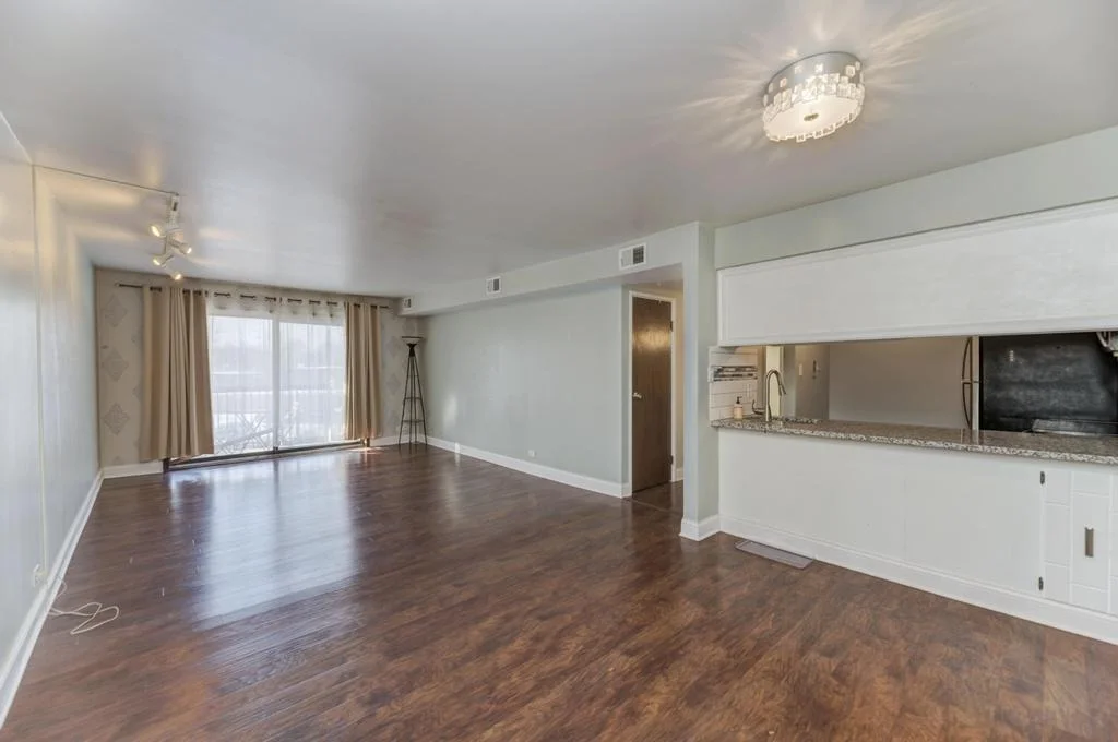 Photo of Unit B303 at 830 Elder Road