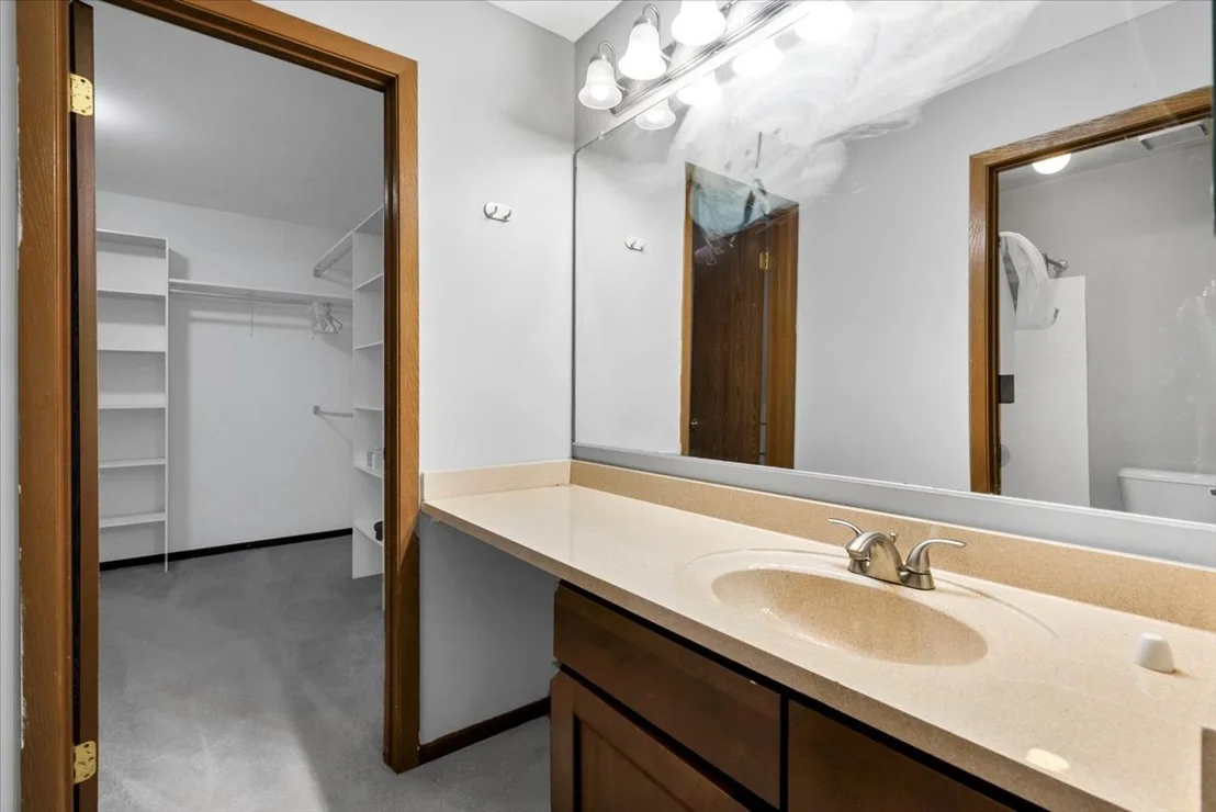 Photo of 912 MANCHESTER Circle