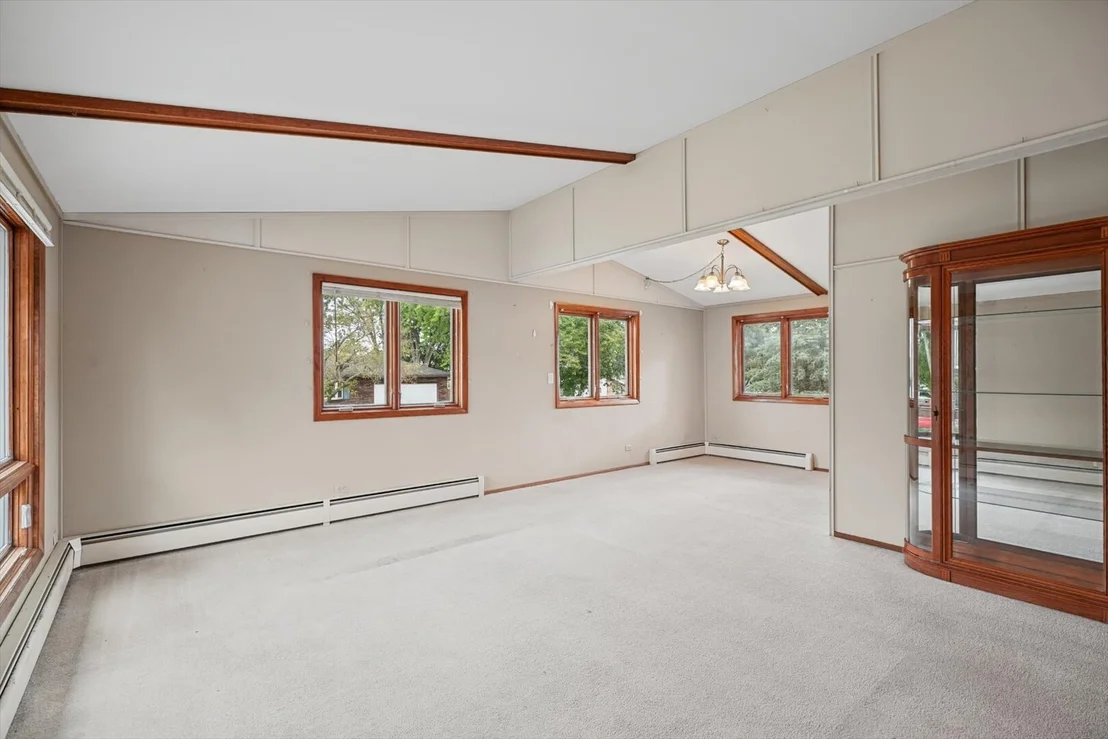 Photo of 814 Pinecrest Drive