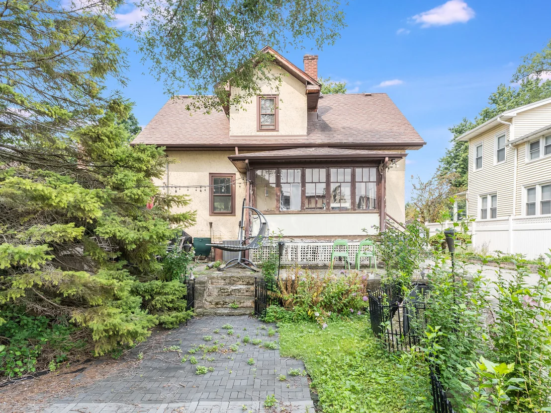 Photo of 225 Pick Avenue