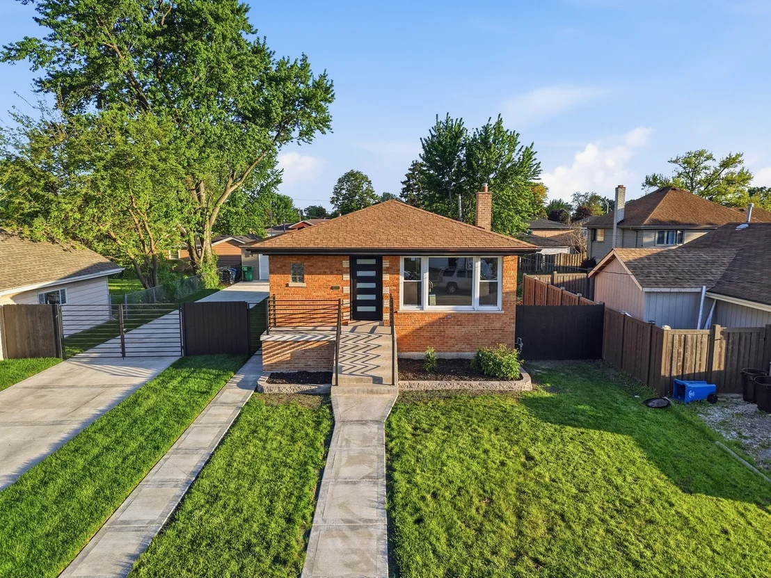 Photo of 5733 W 83rd Place