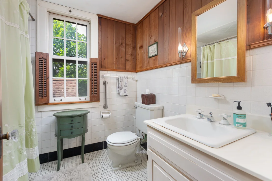 Photo of 815 N Eagle Street