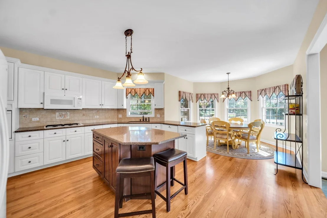 Photo of 1233 Eagle Crest Drive