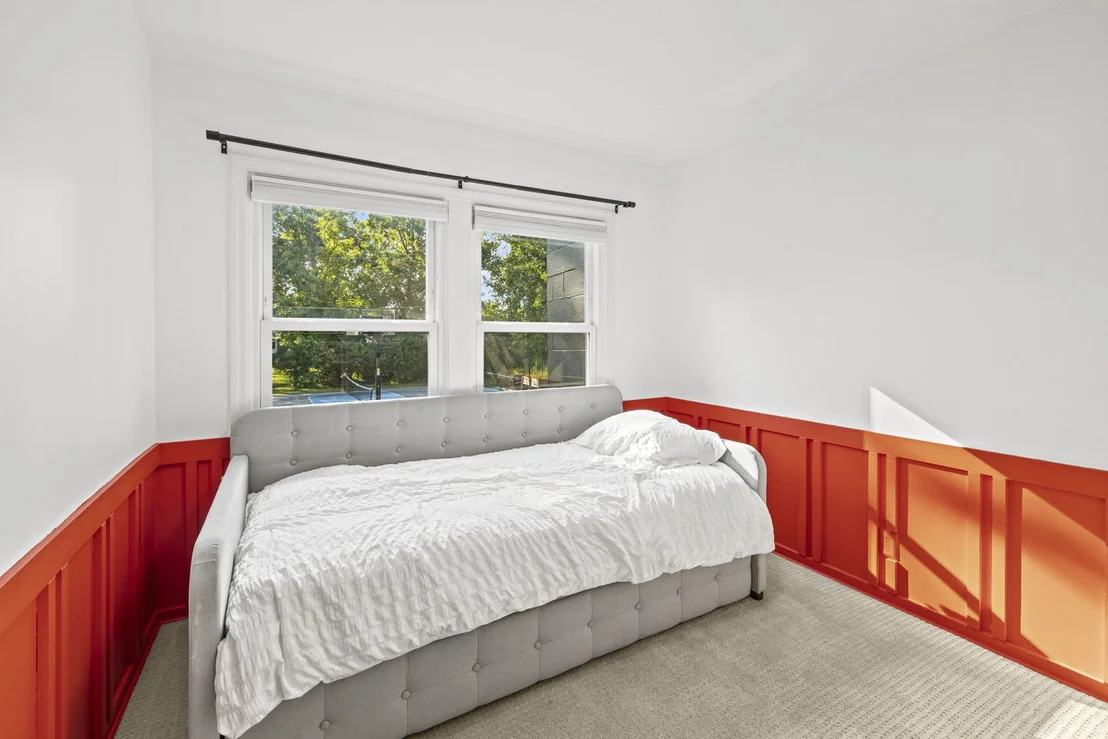 Photo of 620 Crest Street