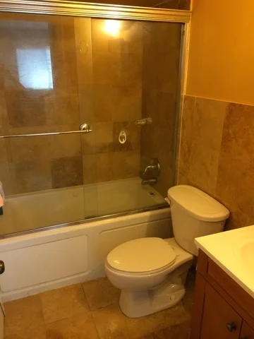Photo of Unit 4 at 5N205 EAGLE Terrace