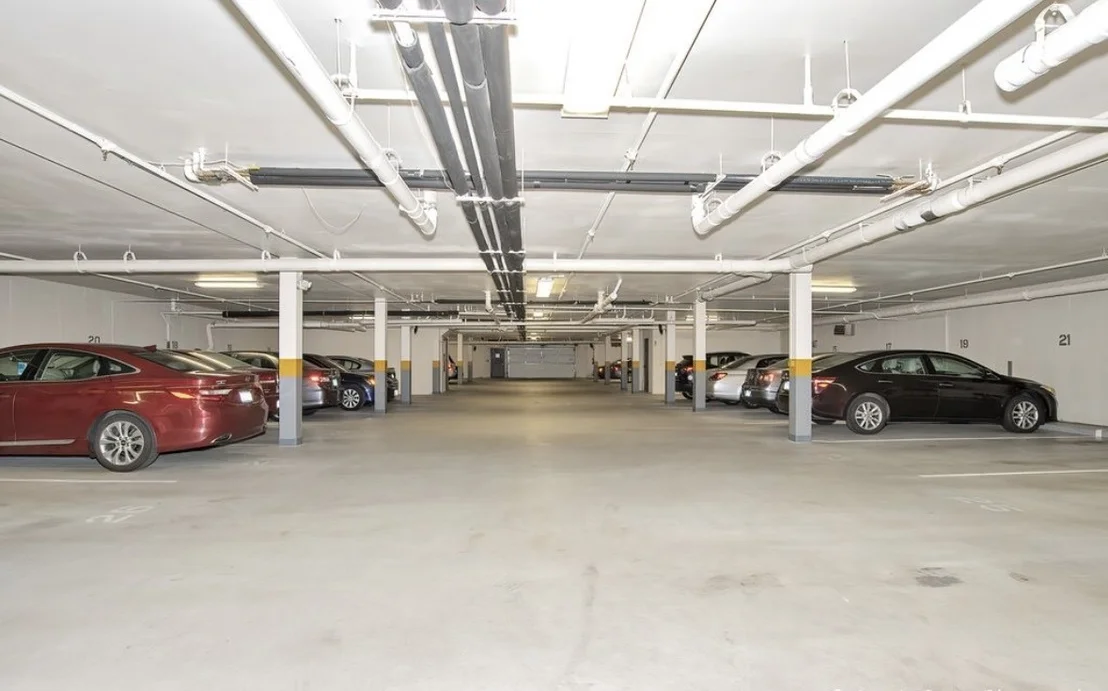 Photo of Unit 207 at 2000 Chestnut Avenue