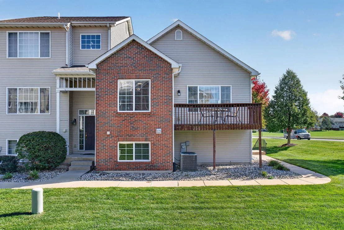 Photo of 2147 Derby Lane