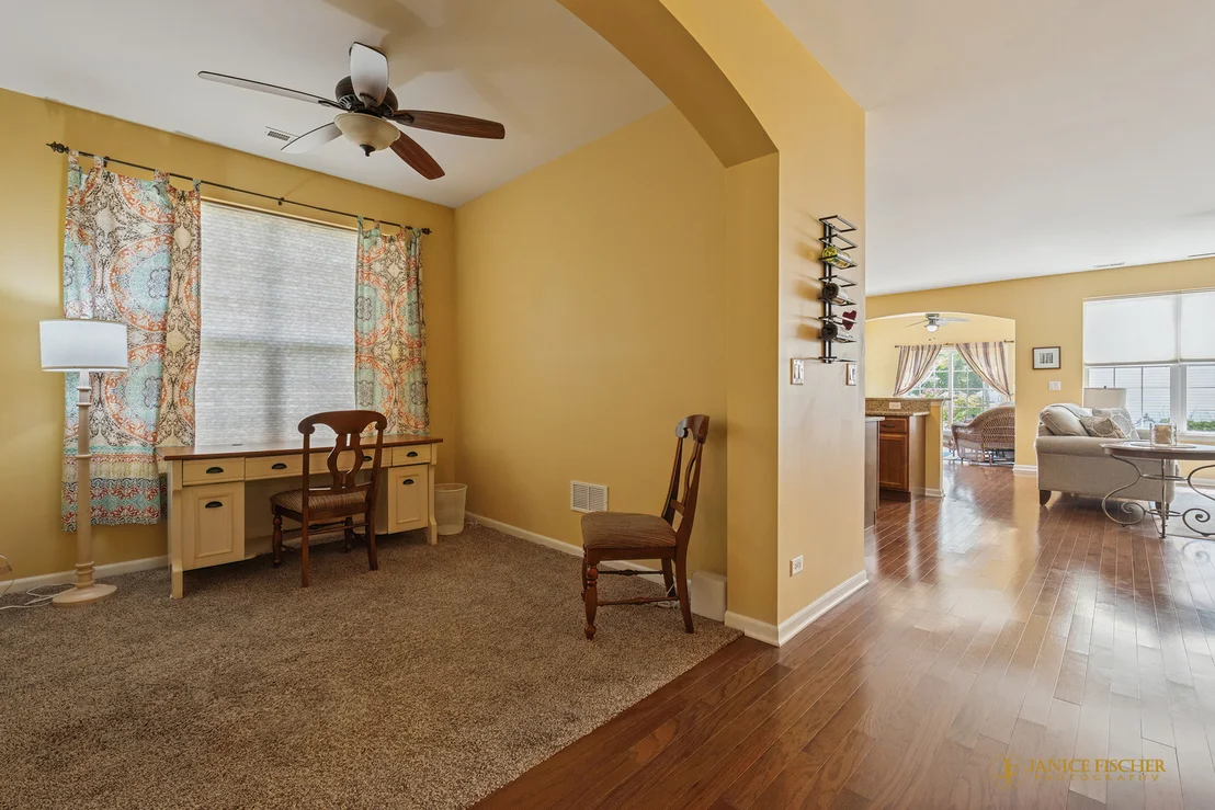 Photo of 545 N Falls Circle